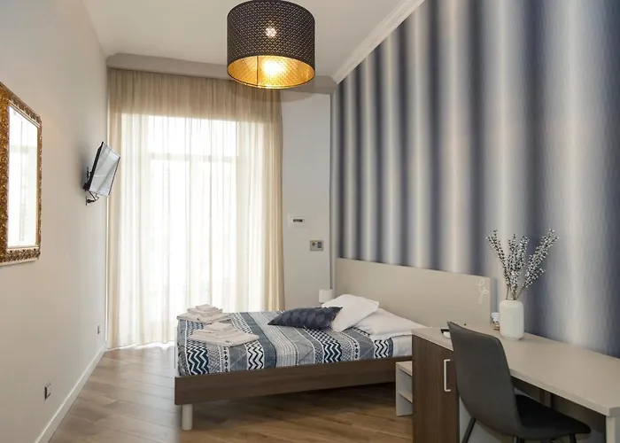 Отель Garibaldi