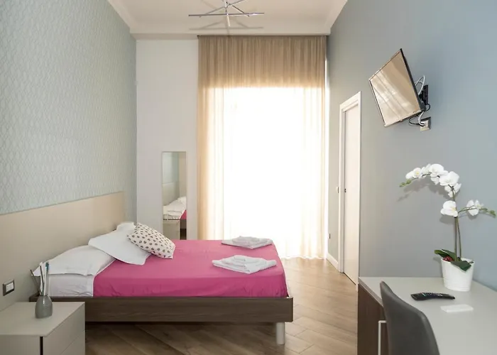 Garibaldi Неаполь