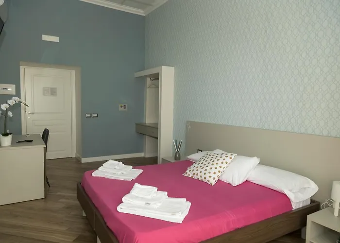 Garibaldi 2* Неаполь