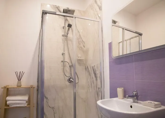 Отель Garibaldi