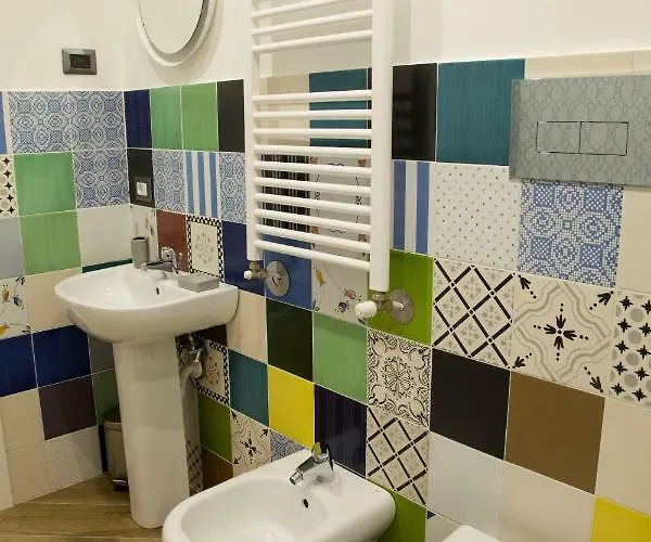 Garibaldi Отель Неаполь