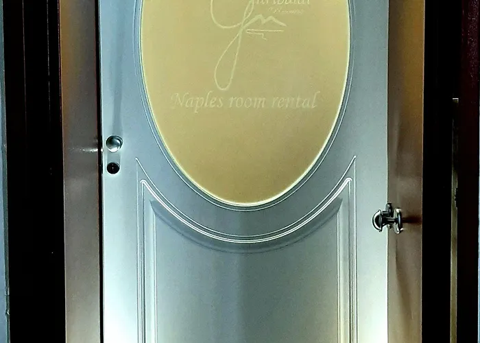 Garibaldi 2* Nápoles