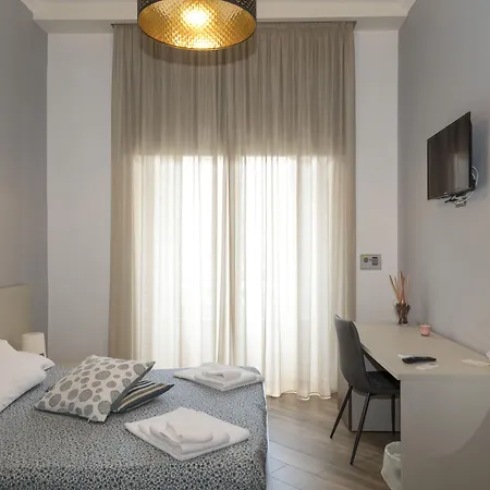 Hotel Garibaldi Nápoles