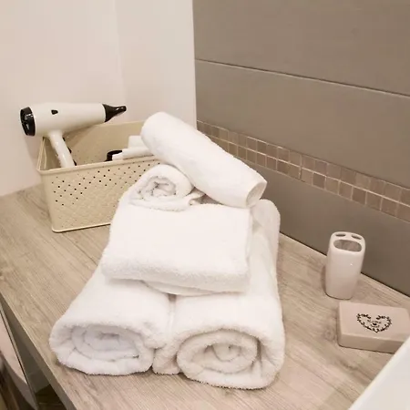 Garibaldi Bed & Breakfast 2*